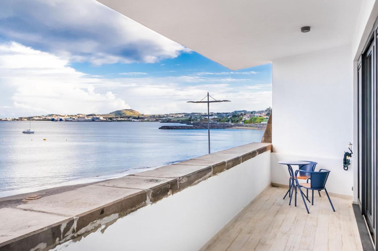 Facing Bay Hostel Praia da Vitoria ภายนอก รูปภาพ