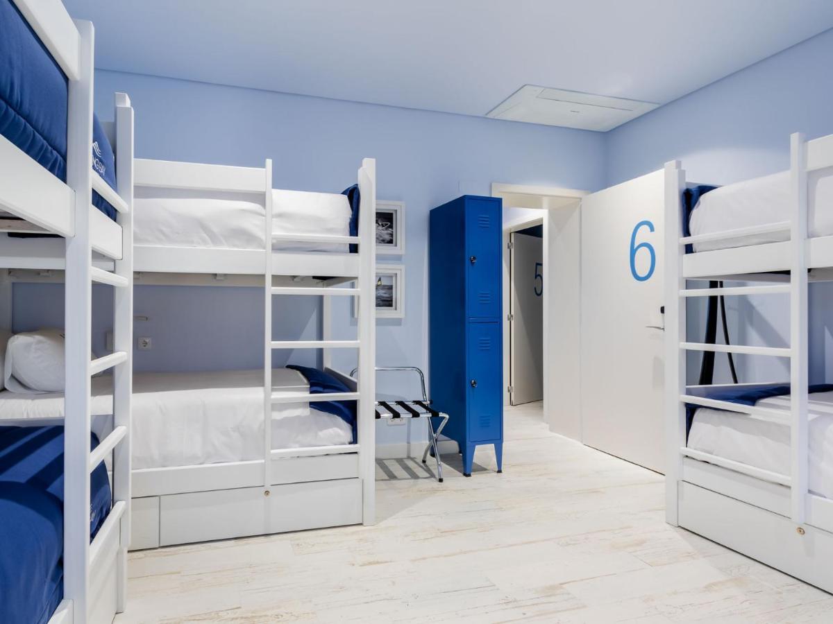 Facing Bay Hostel Praia da Vitoria ภายนอก รูปภาพ