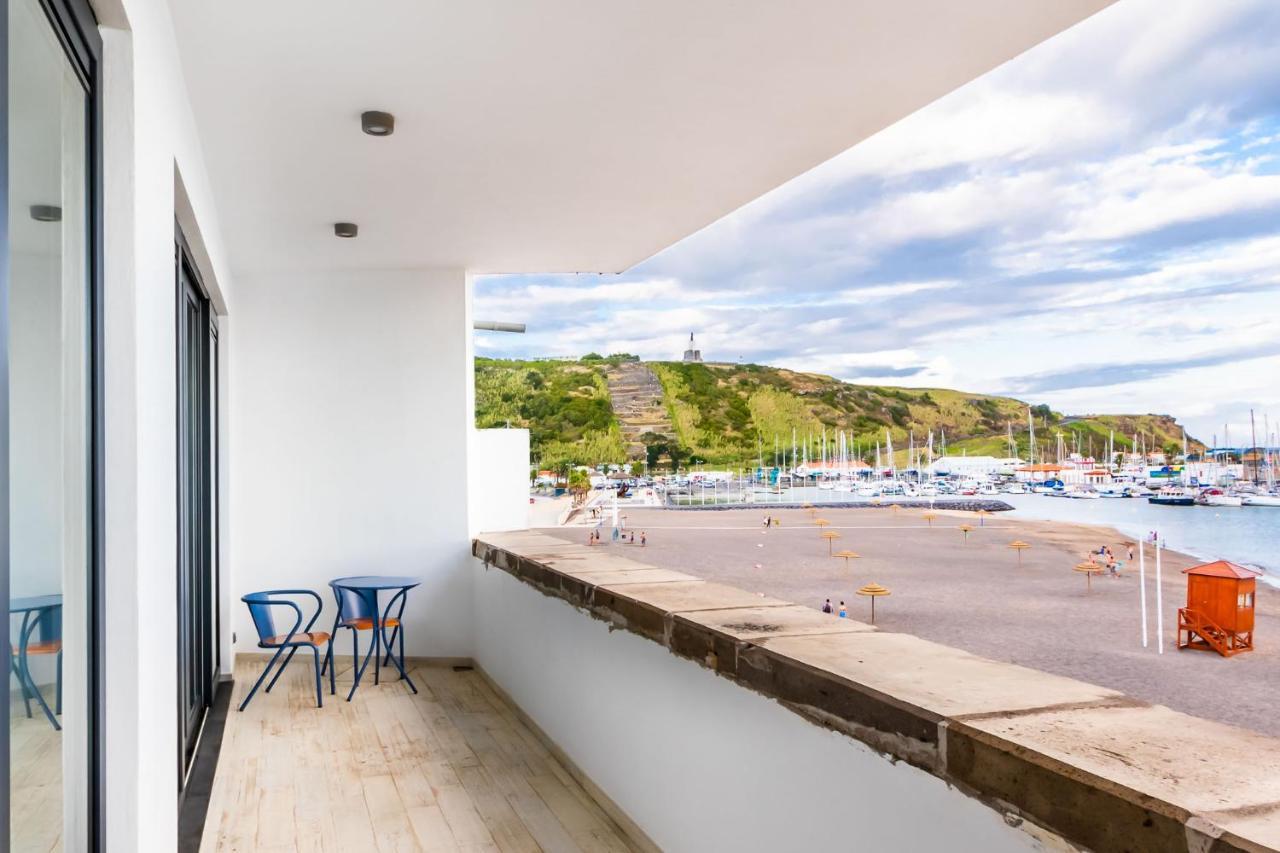 Facing Bay Hostel Praia da Vitoria ภายนอก รูปภาพ